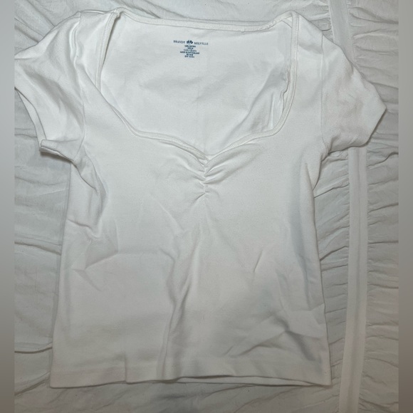 Brandy Melville White Top - Picture 1 of 2